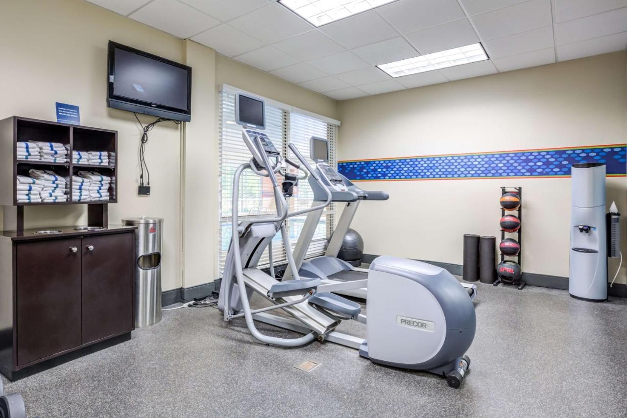 | Hampton Inn & Suites Westford-Chelmsford