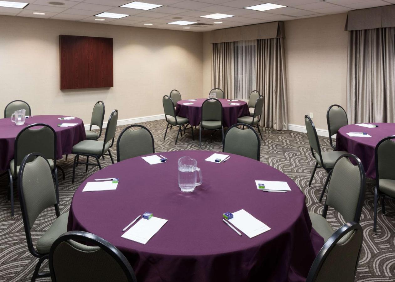 | Hampton Inn & Suites Westford-Chelmsford