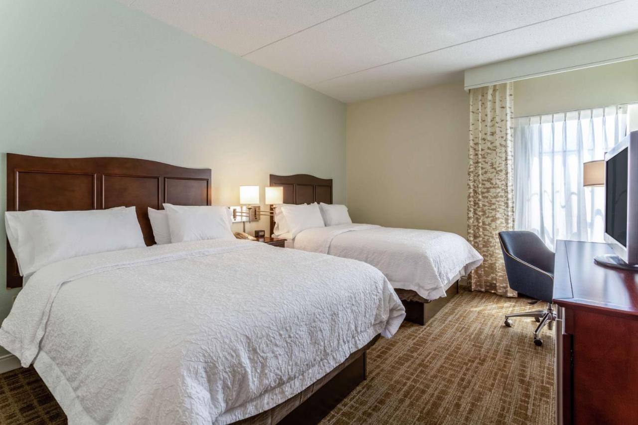 Queen Room with Two Queen Beds - Hearing Accessible at Hampton Inn Boston/Peabody