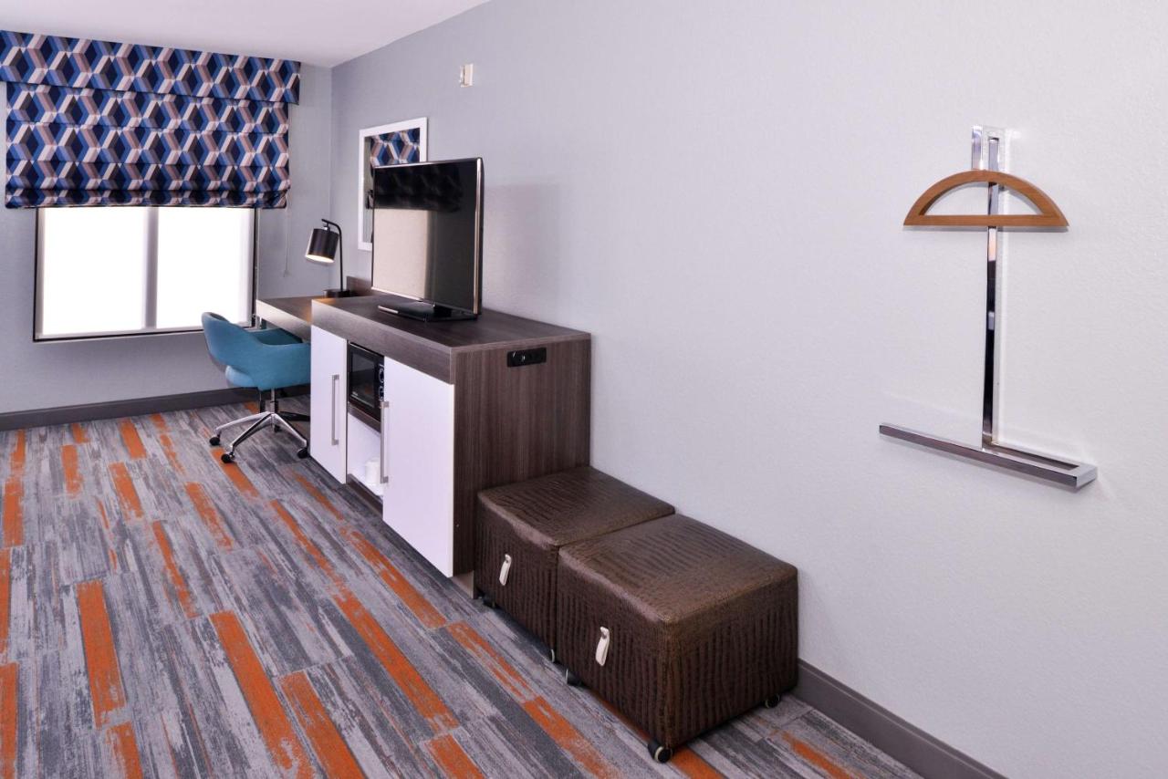 King Studio - Disability Access/Non-Smoking at Hampton Inn & Suites Legacy Park-Frisco
