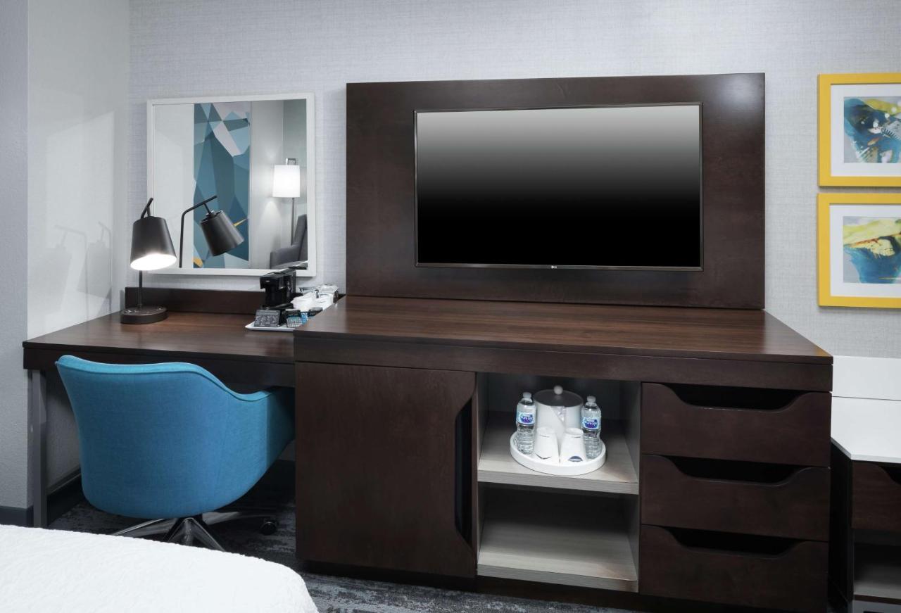 Queen Room with Two Queen Beds at Hampton Inn & Suites Memphis-Beale Street