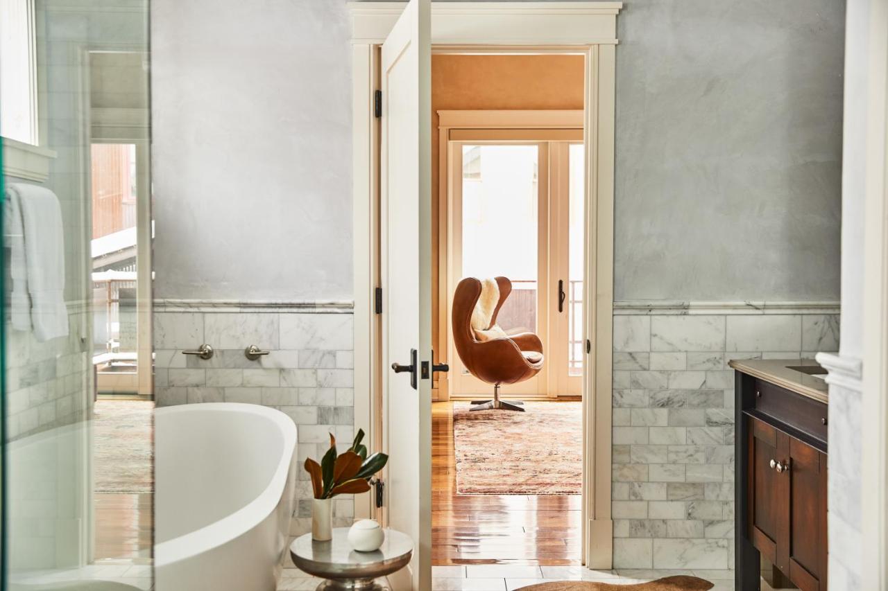 Three-Bedroom Apartment - Element 52 Central 302 at Element 52, Auberge Collection