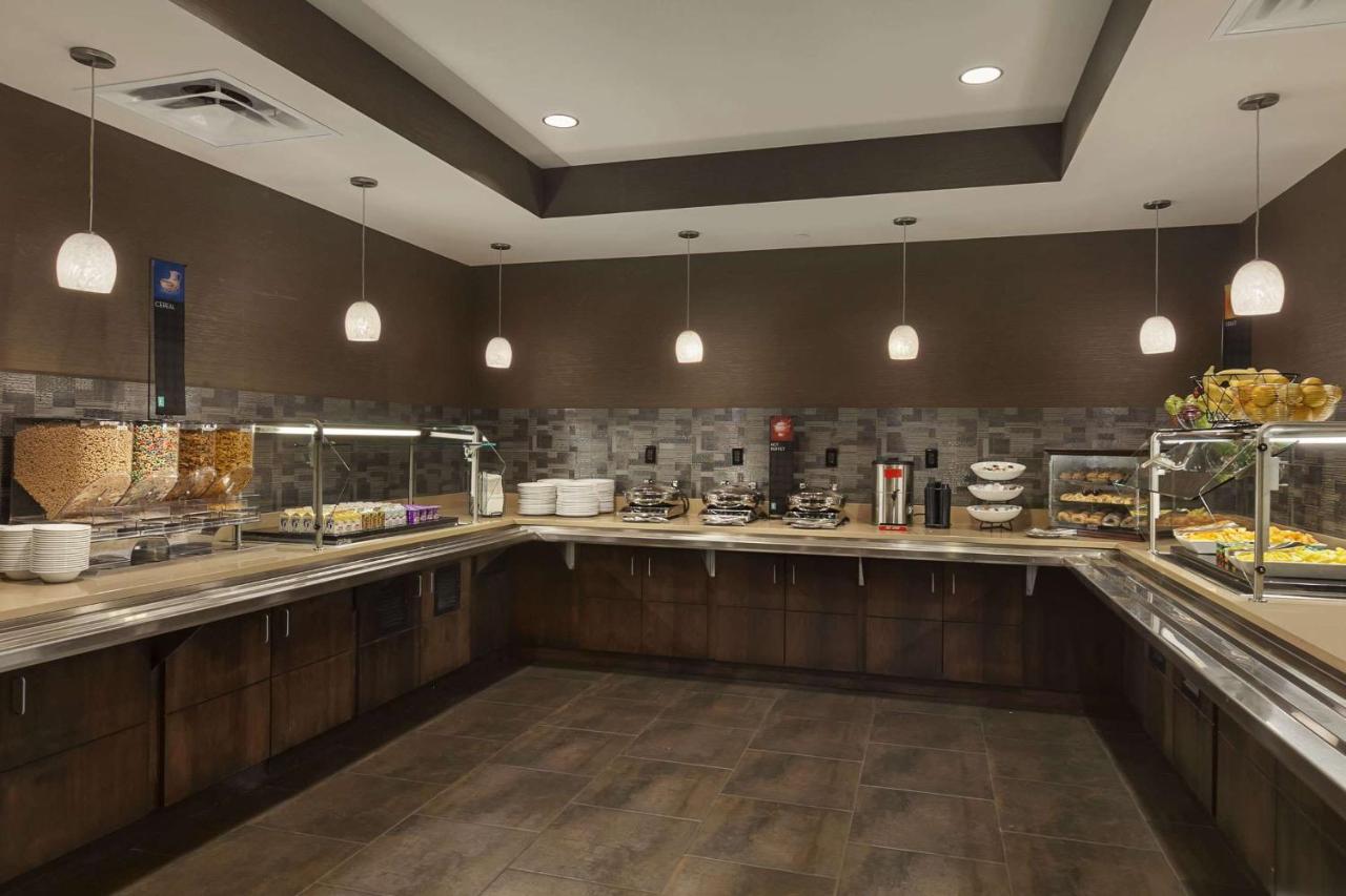 | Embassy Suites Saint Louis - Downtown