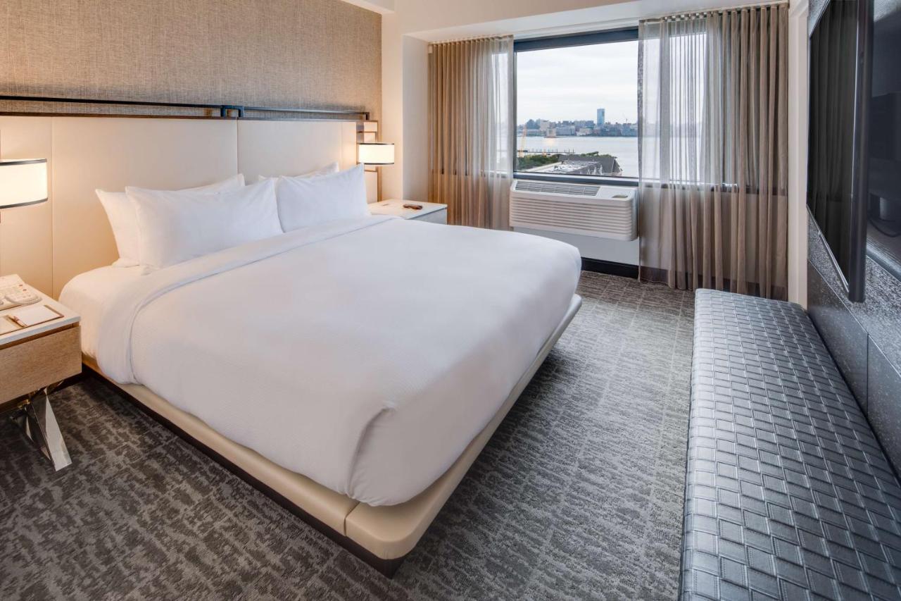 Junior King Suite with City View at DoubleTree by Hilton Hotel & Suites Jersey City