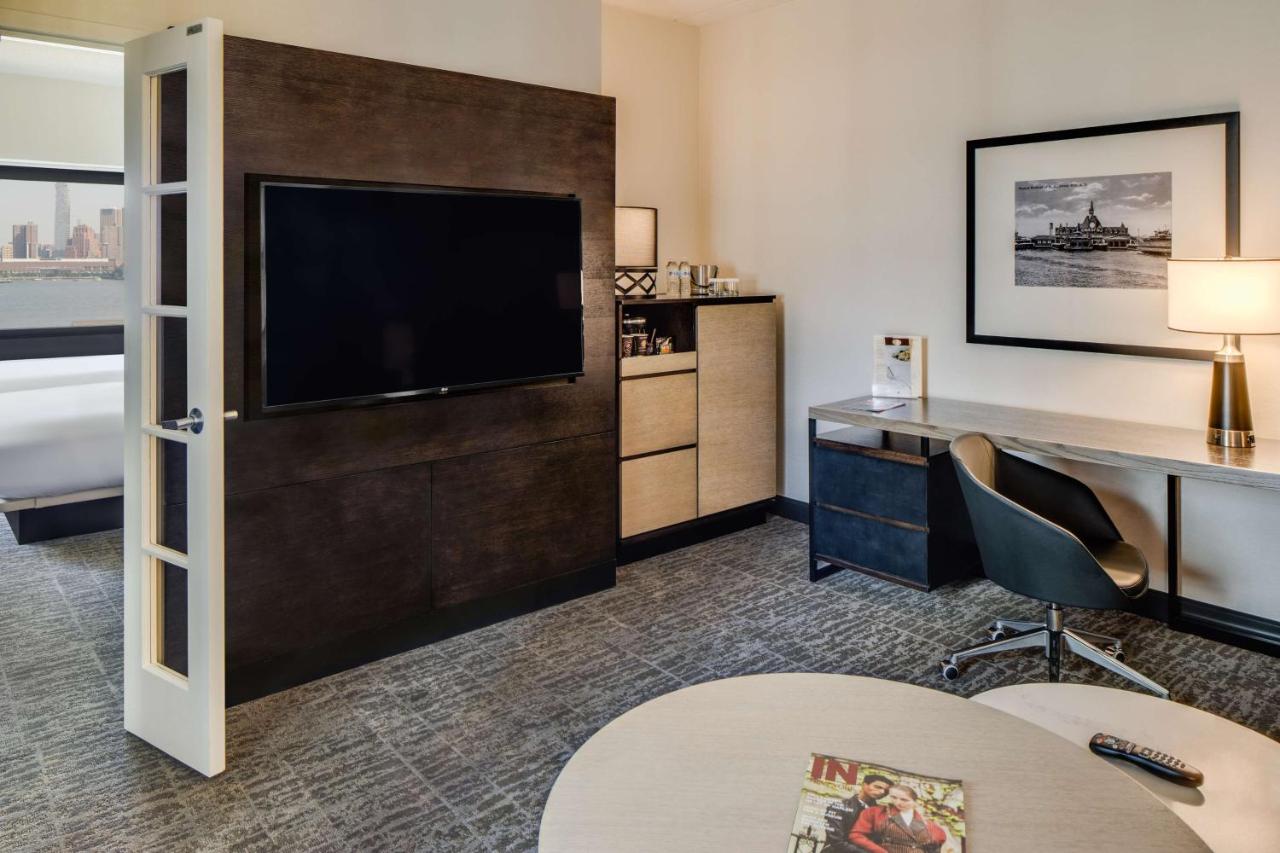 Junior King Suite with City View at DoubleTree by Hilton Hotel & Suites Jersey City