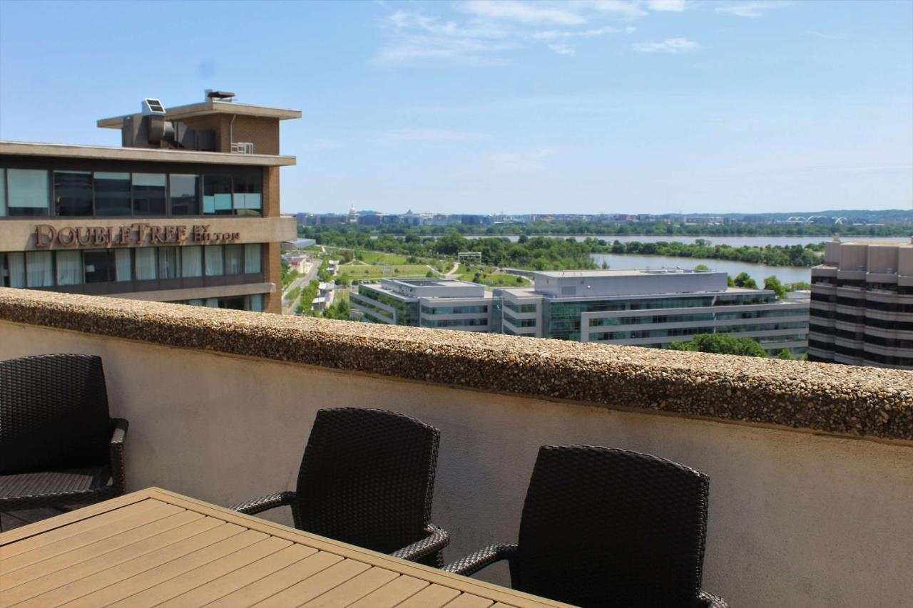 King Suite with Balcony at DoubleTree by Hilton Washington DC - Crystal City