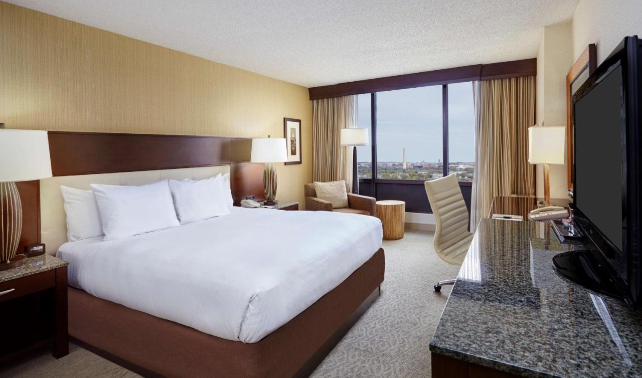  | DoubleTree by Hilton Hotel Washington DC - Crystal City