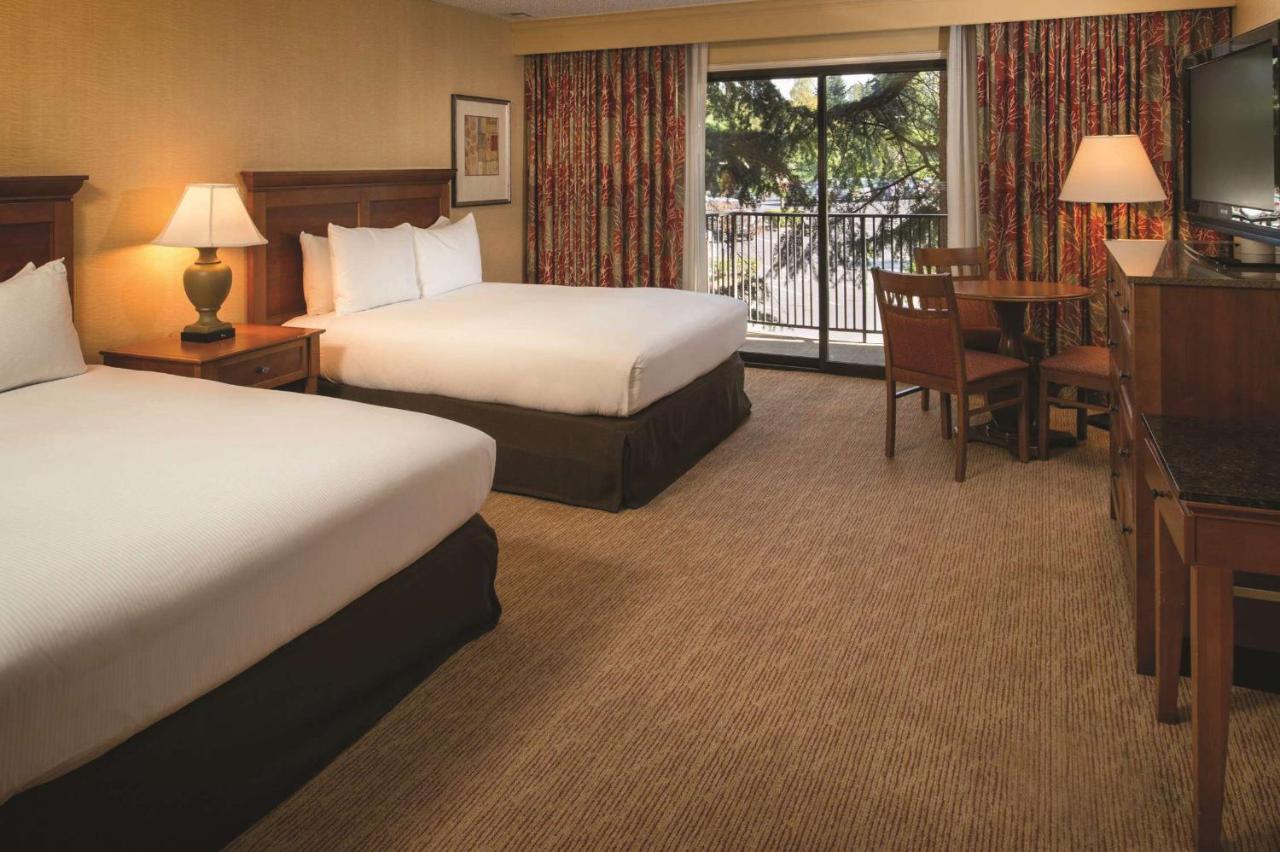Queen Room with Balcony at DoubleTree by Hilton Seattle Airport