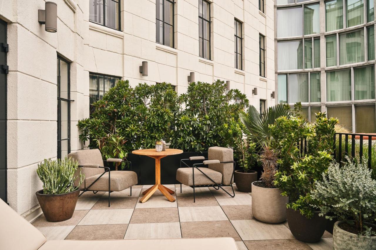 | Santa Monica Proper Hotel, a Member of Design Hotels
