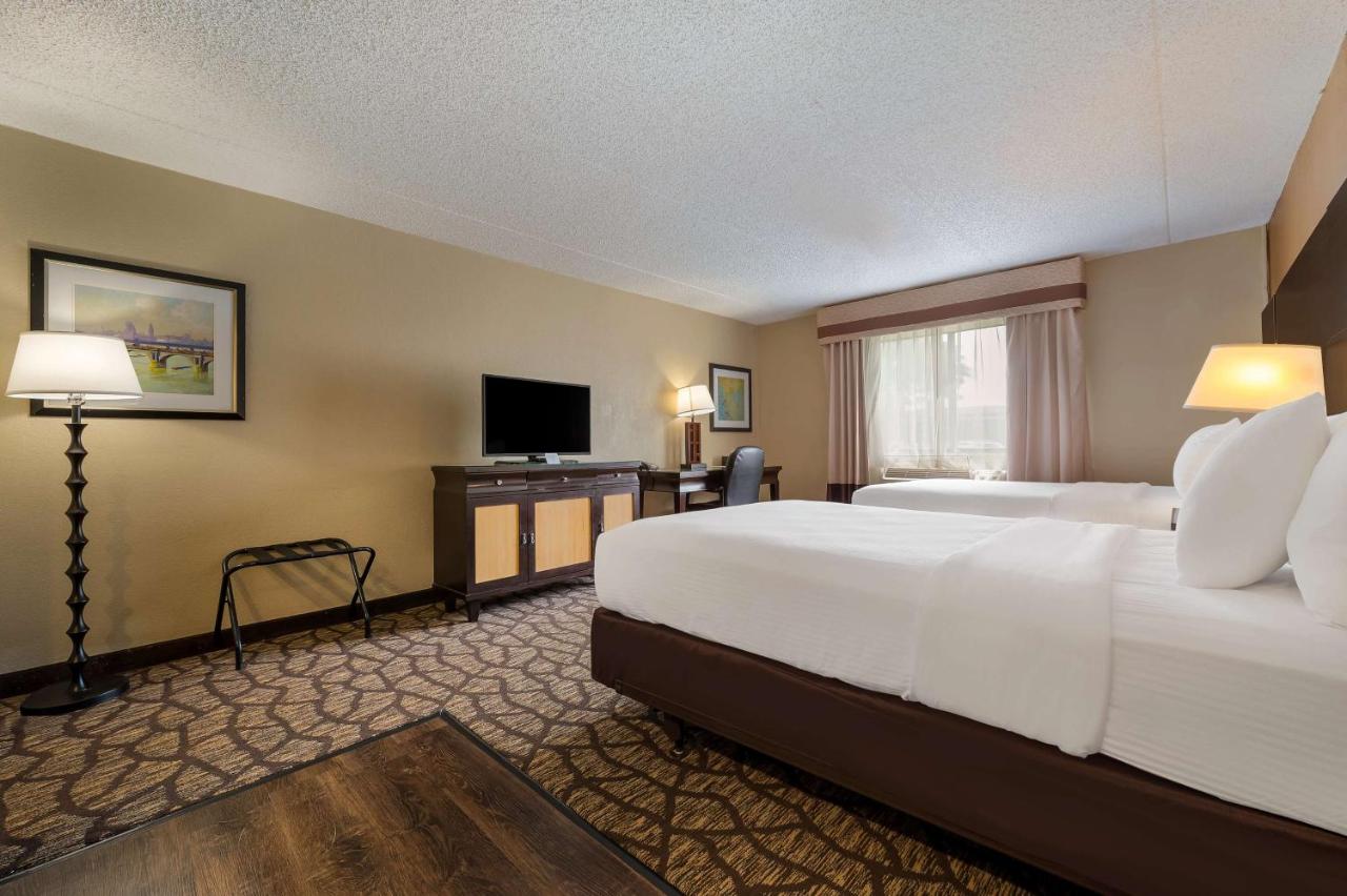 Suite with Two Double Beds and Kitchenette - First Floor/Non-Smoking at Best Western Detroit Livonia