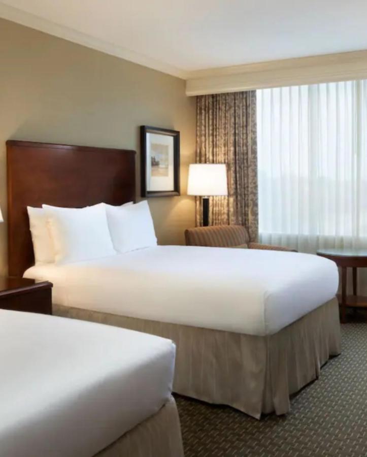 ADA Deluxe Roll In Shower-2 Double beds at Hyatt Regency Houston West