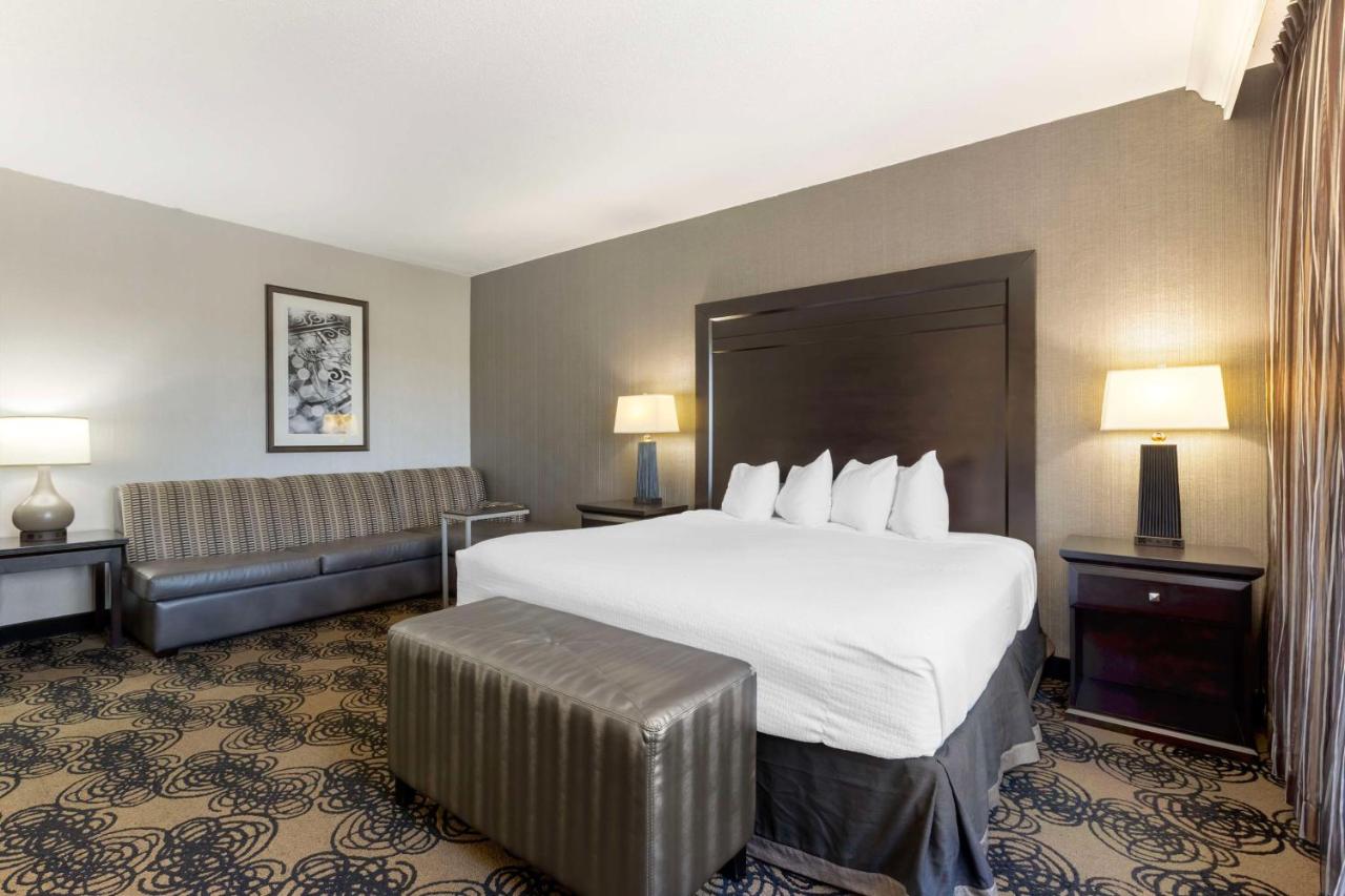 King Room with Sofa Bed - Non-Smoking at Best Western Plus Midwest Inn