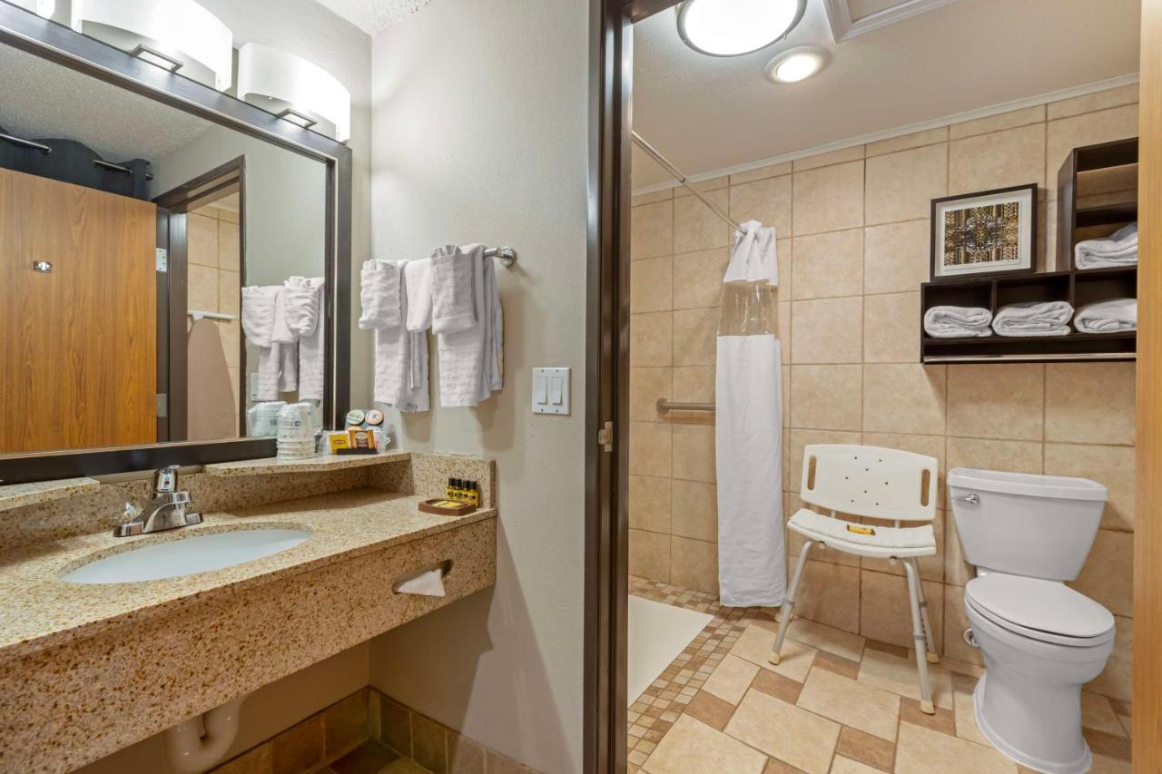 Queen Room with Two Queen Beds - Accessible/Non-Smoking at Best Western Plus Midwest Inn