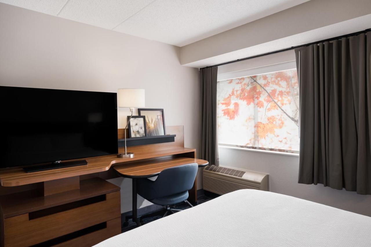 | Fairfield Inn Boston Tewksbury/Andover