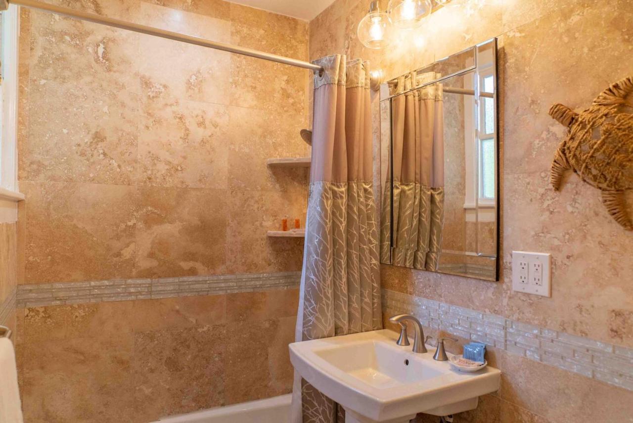 King Room at Southernmost House - Adult Exclusive