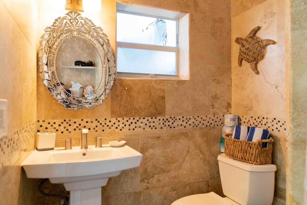 Economy Queen Room at Southernmost House - Adult Exclusive
