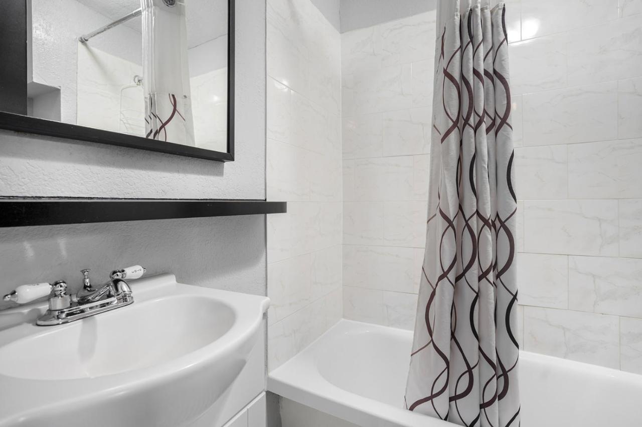 | Avalon Hotel Downtown St. Petersburg