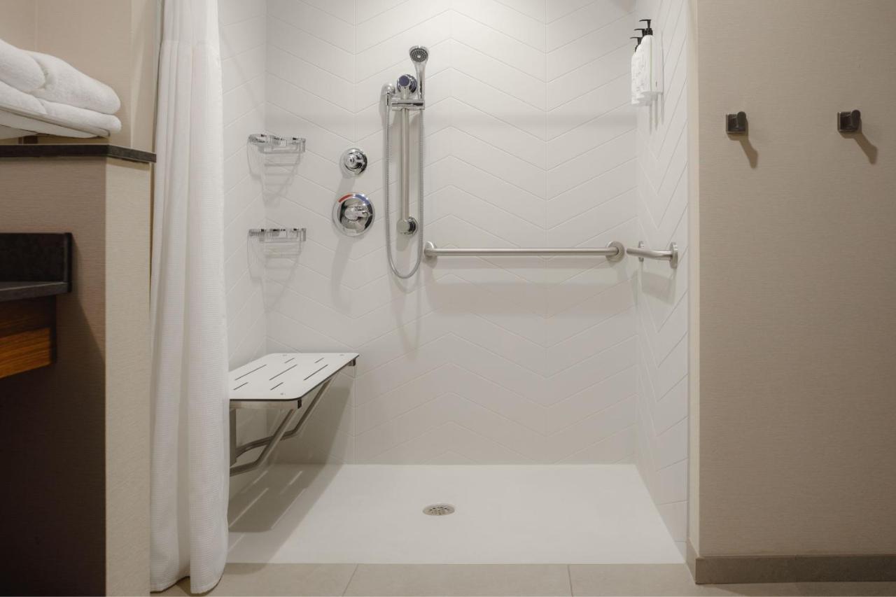 | Fairfield by Marriott Inn & Suites Knoxville Northwest