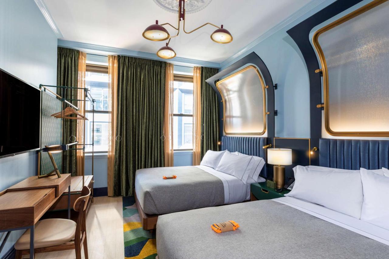 Queen Room with Two Queen Beds - Hearing Accessible/City View at Canopy by Hilton Philadelphia Center City