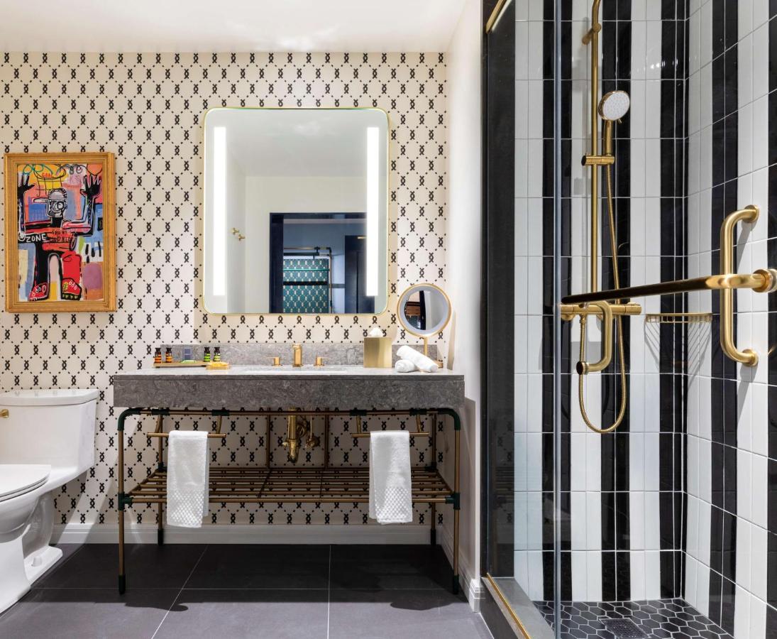 Queen Room with Two Queen Beds - City View at Canopy by Hilton Philadelphia Center City