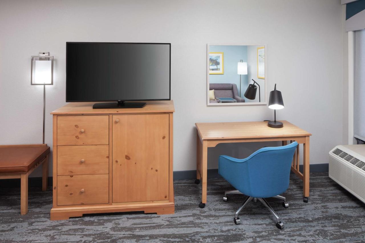 King Studio with Sofa Bed - Non-Smoking at Hampton Inn Austin NW near The Domain