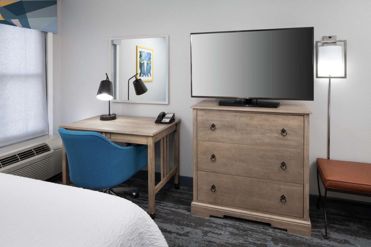Queen Room with Two Queens Beds with Microwave - Non-Smoking at Hampton Inn Austin-Round Rock