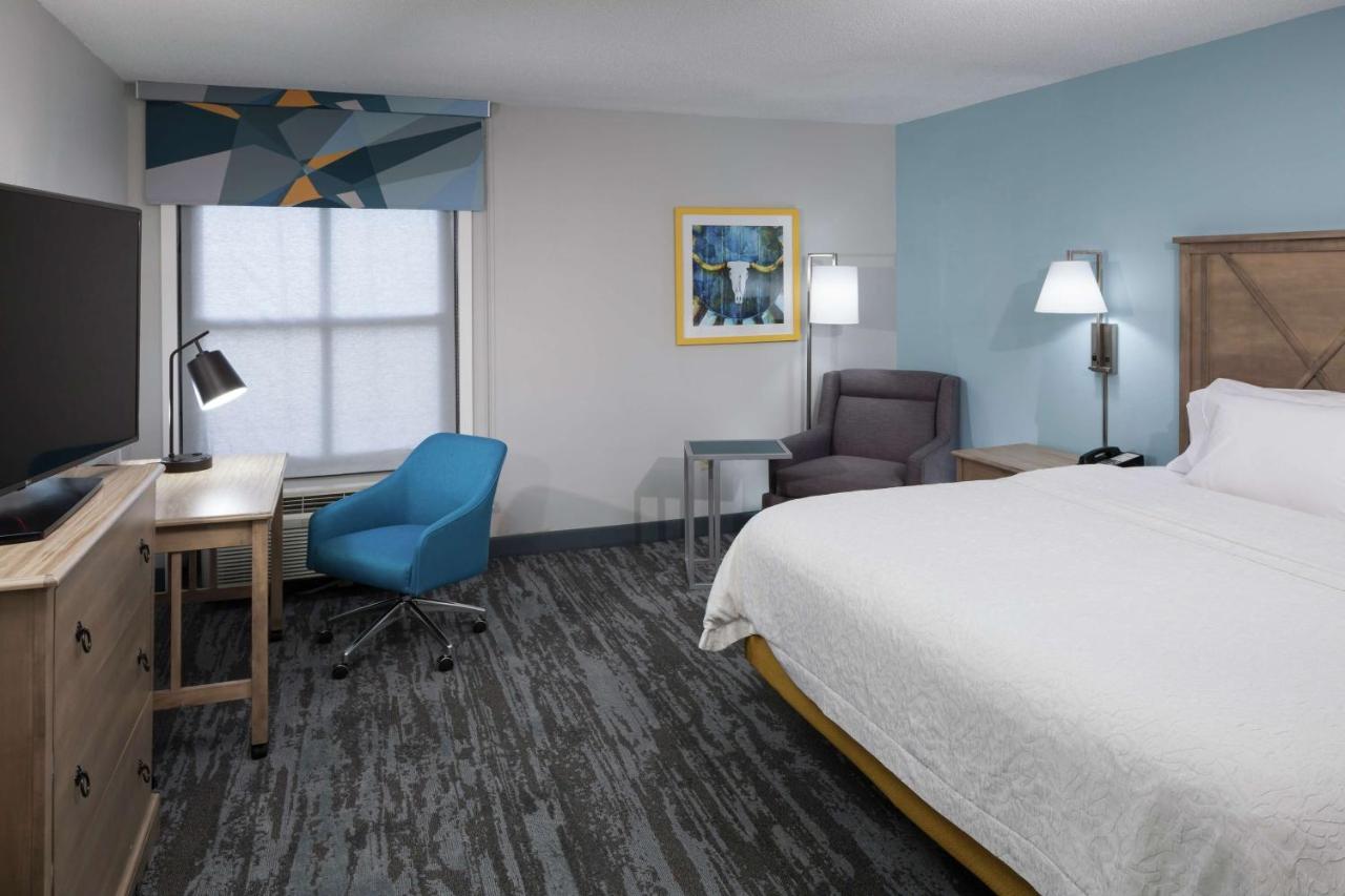 King Room - Disability Access/Non-Smoking at Hampton Inn Austin-Round Rock