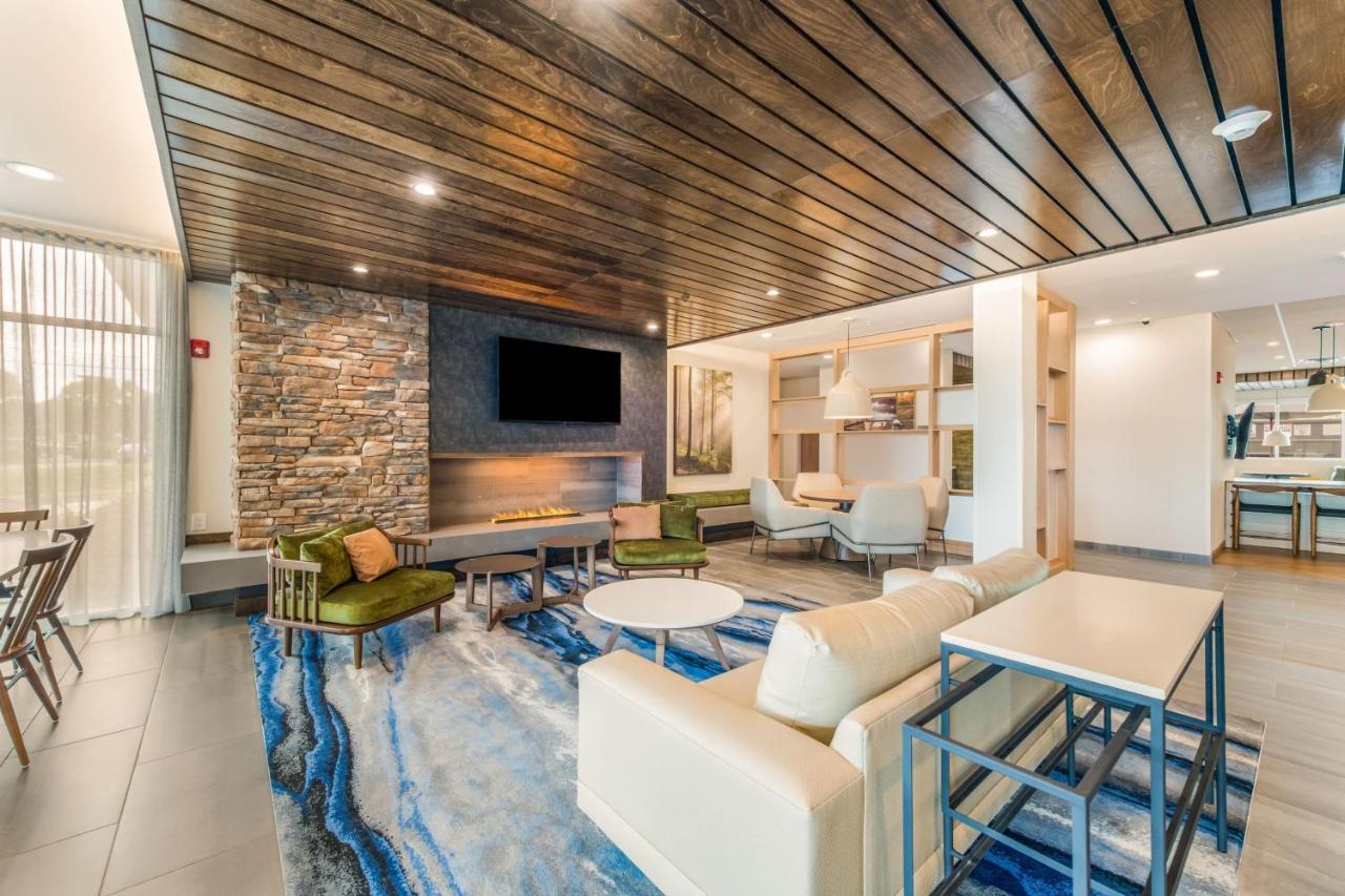 | Fairfield by Marriott Inn & Suites Knoxville Clinton