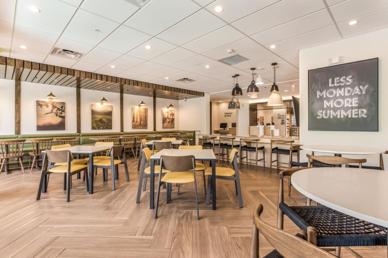 | Fairfield by Marriott Inn & Suites Knoxville Clinton