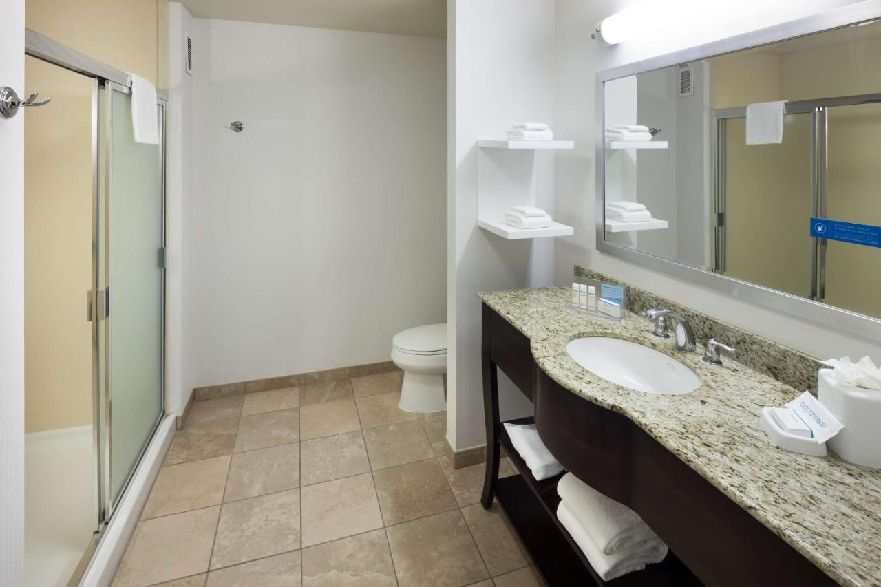 King Room - Non-Smoking at Hampton Inn Los Angeles-Orange County-Cypress