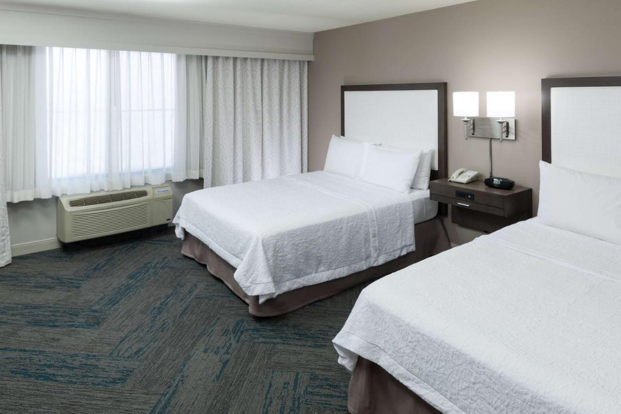 Queen Room with Two Queen Beds - Disability Access with tub at Hampton Inn Los Angeles-Orange County-Cypress