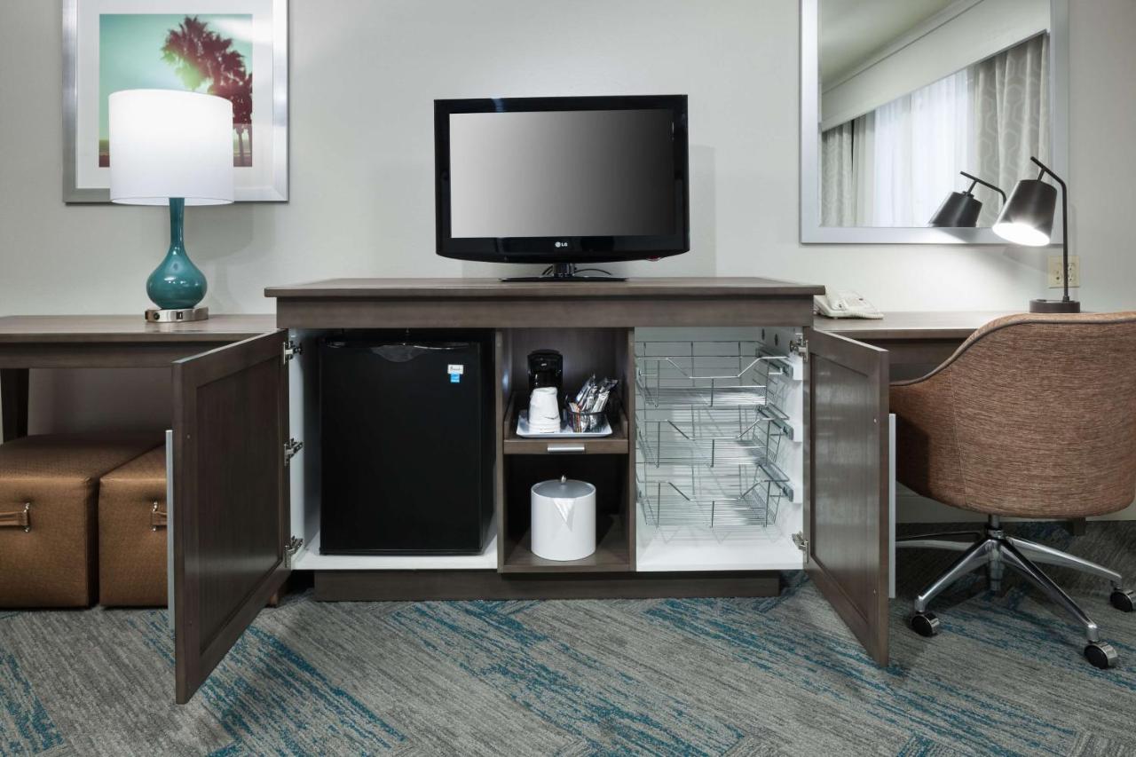 Premium King Room - Non-Smoking at Hampton Inn Los Angeles-Orange County-Cypress