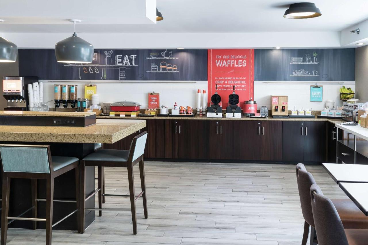  | Hampton Inn Los Angeles Santa Clarita