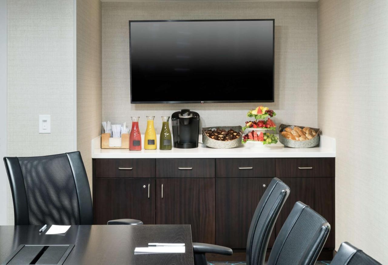 | Hampton Inn Los Angeles Santa Clarita
