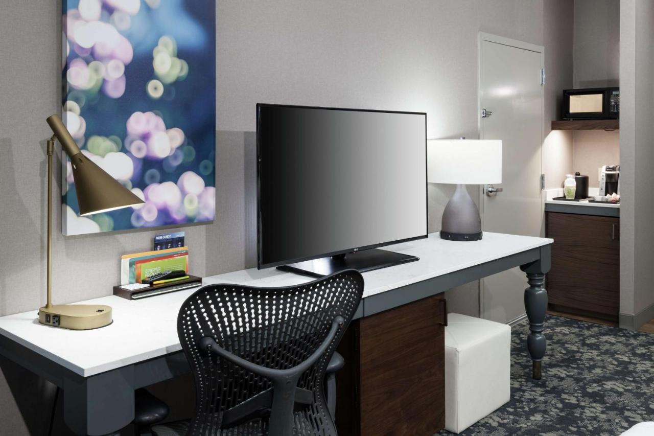 King Room with Sofa Bed - Non-Smoking at Hilton Garden Inn Sacramento/South Natomas