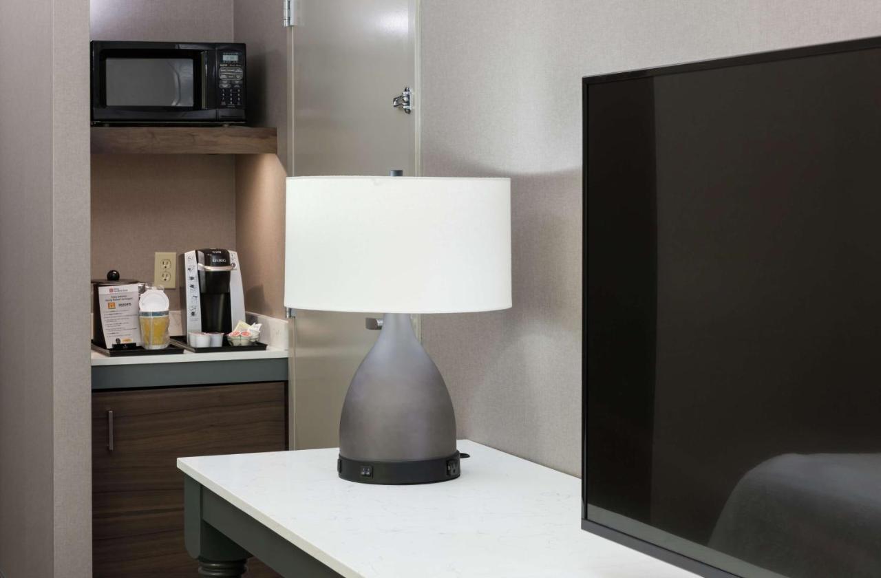 Premium Room with Two Queen Beds at Hilton Garden Inn Sacramento/South Natomas