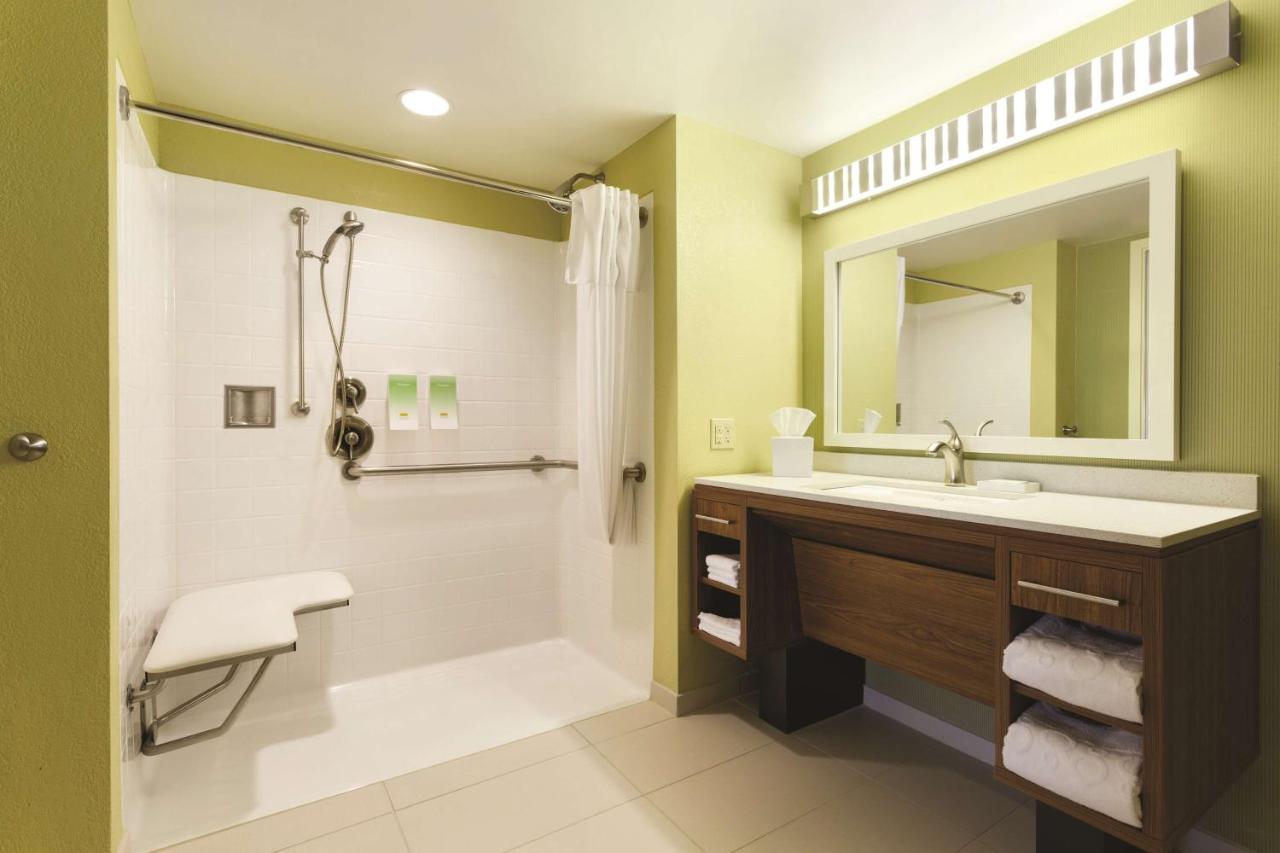 | Home2Suites Pittsburgh Cranberry