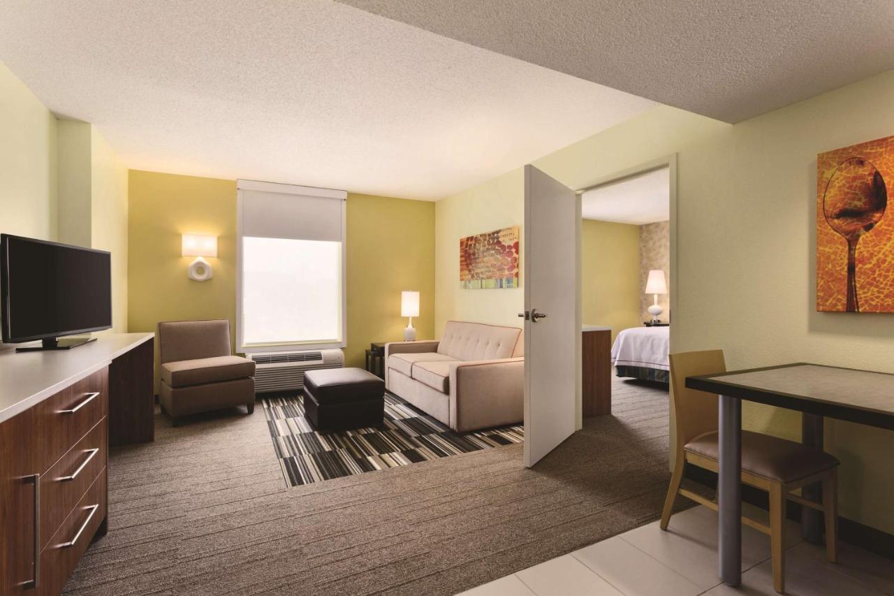 | Home2Suites Pittsburgh Cranberry