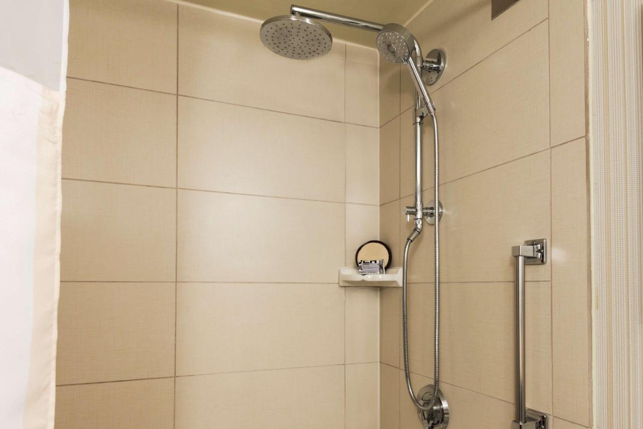 King Room with Luxury Bathroom at Hilton Garden Inn Atlanta North/Alpharetta