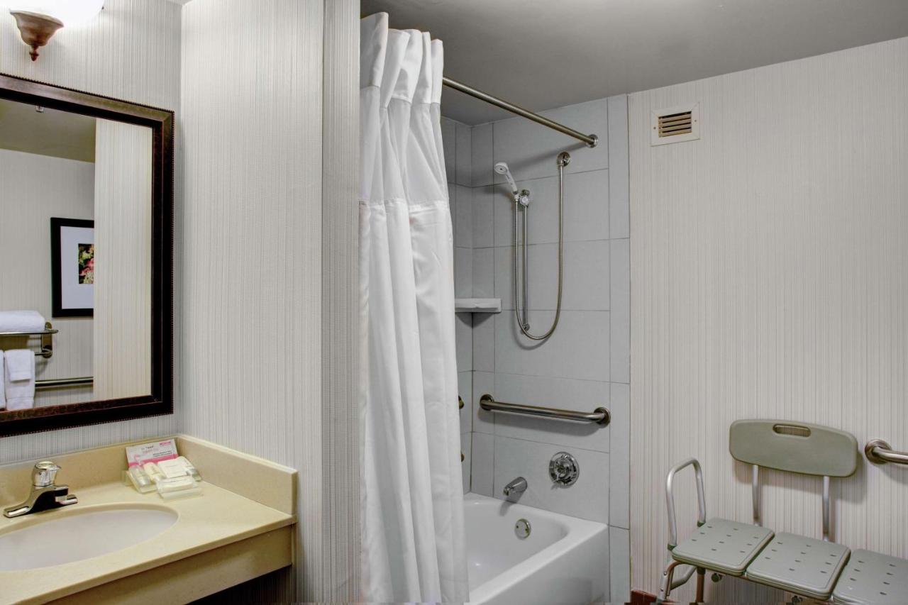 Double Room with Two Double Beds Accessible with Bathtub-Non-Smoking at Hilton Garden Inn Atlanta North/Alpharetta