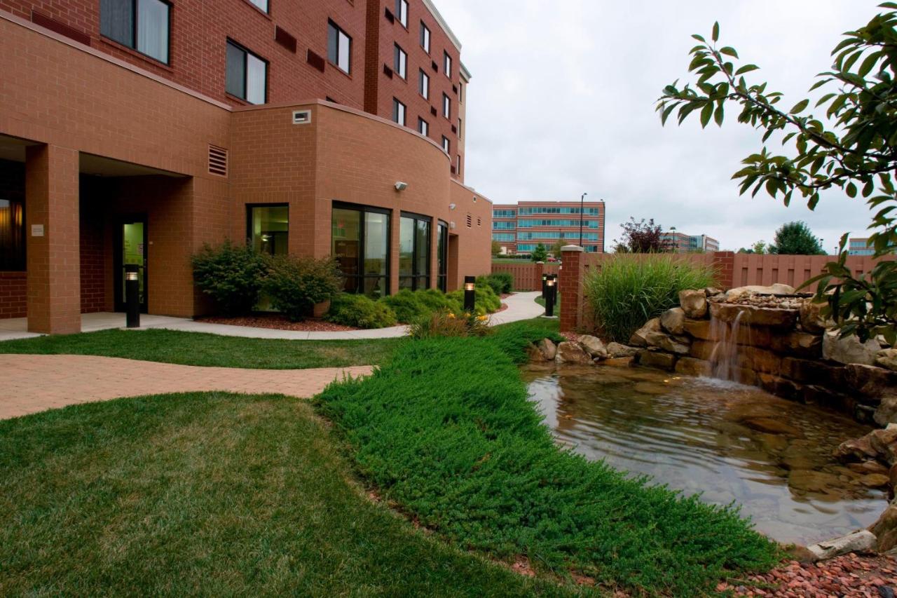 | Courtyard Cincinnati North at Union Centre
