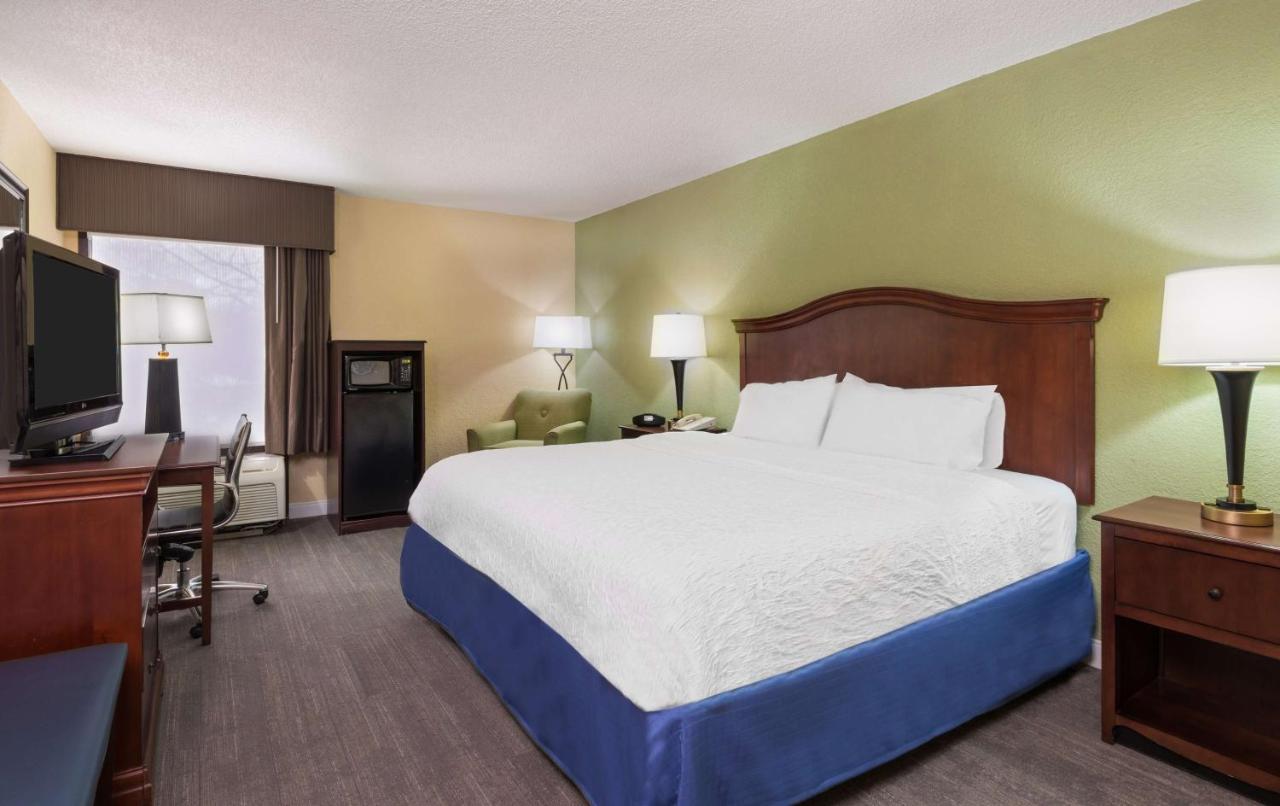 King Room - Non-Smoking at Hampton Inn Raleigh/Cary