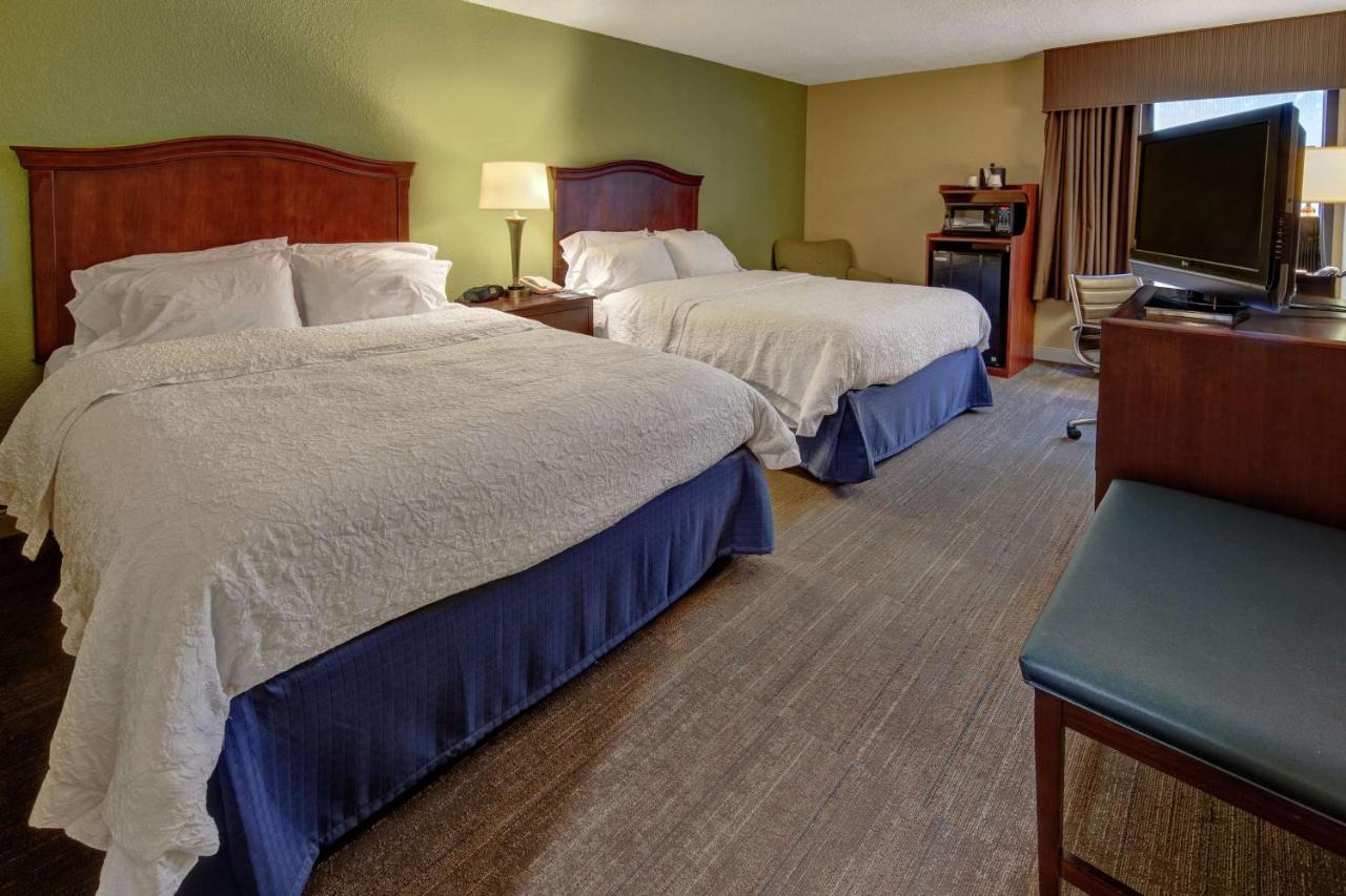 Queen with Two Queen Beds - Non-Smoking at Hampton Inn Raleigh/Cary