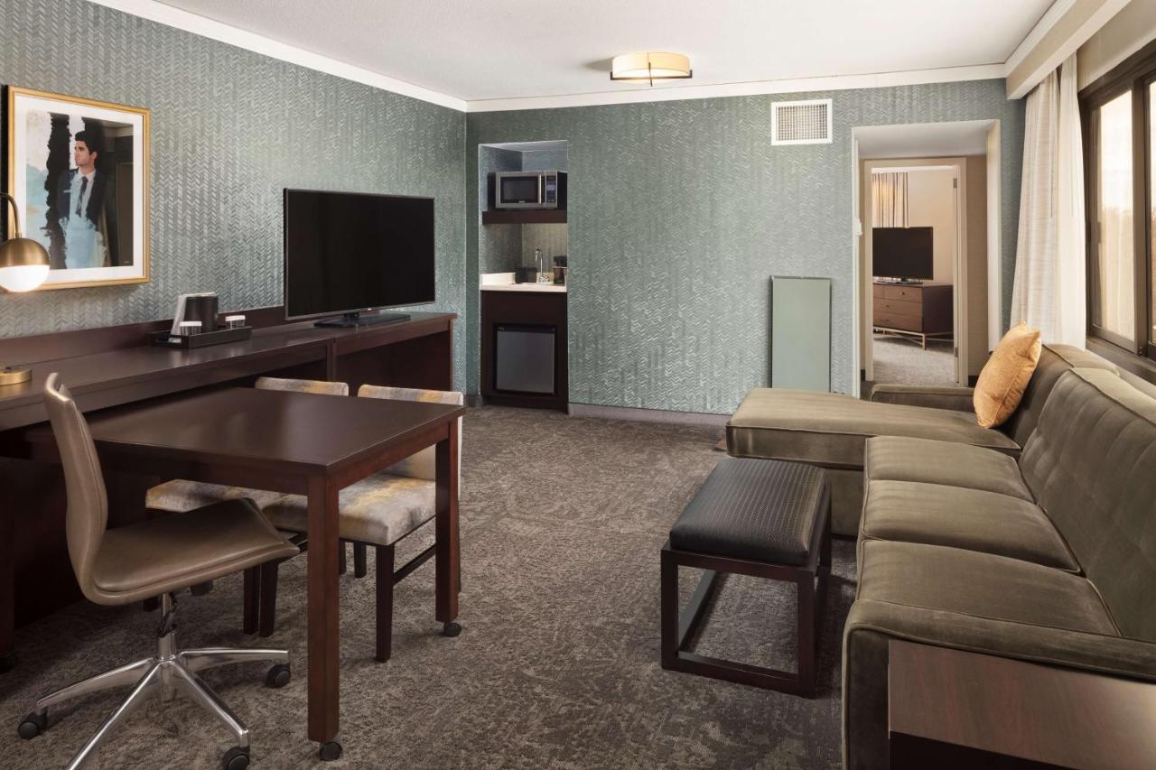 | Embassy Suites Tysons Corner