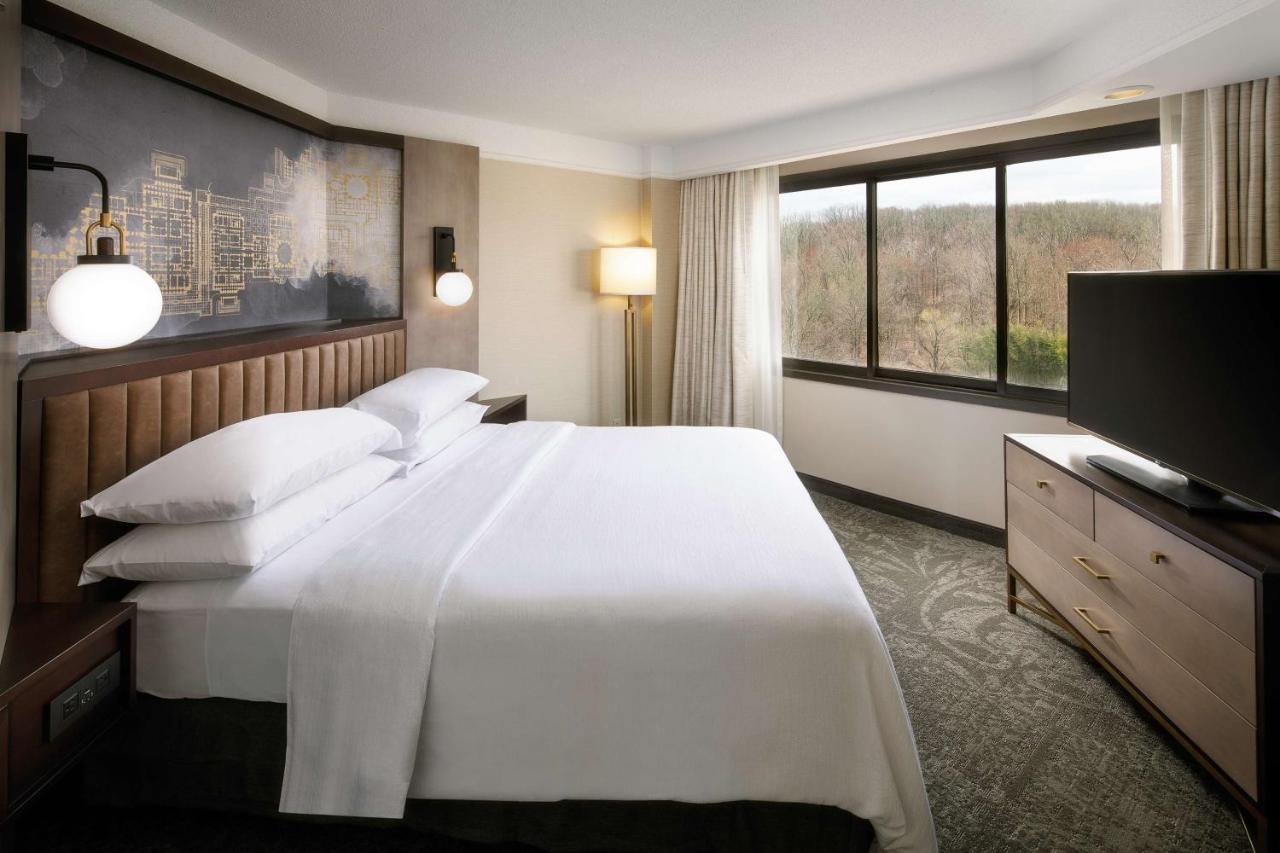| Embassy Suites Tysons Corner