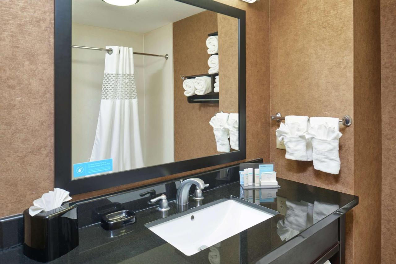 King Room - Non-Smoking at Hampton Inn Sweetwater