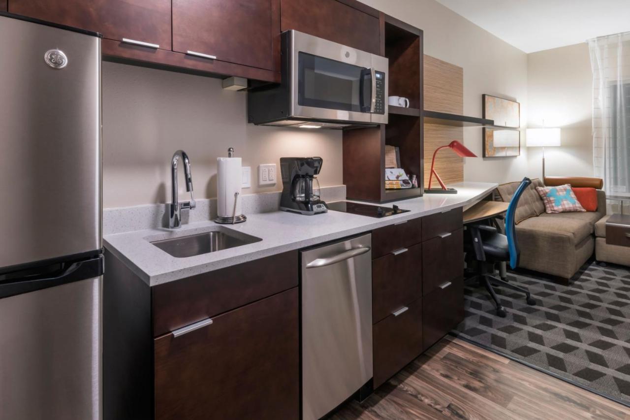 Studio, 1 King, Sofa bed at TownePlace Suites by Marriott Hays