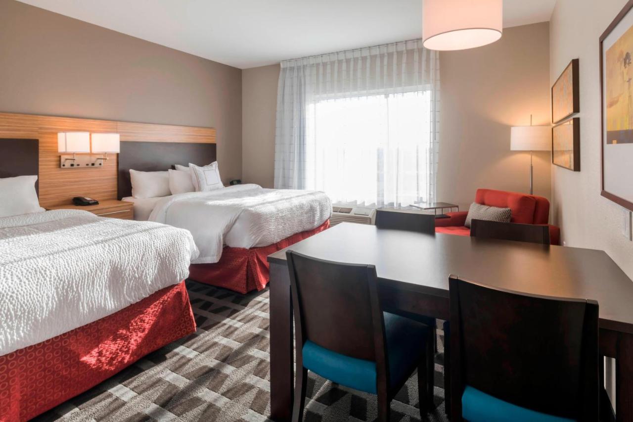 | TownePlace Suites by Marriott Hays