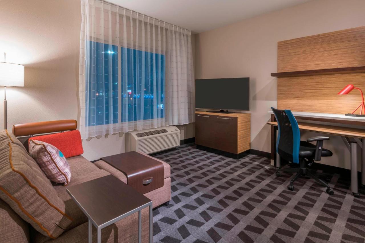 | TownePlace Suites by Marriott Hays