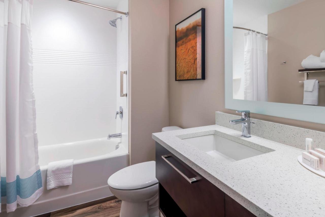 | TownePlace Suites by Marriott Hays